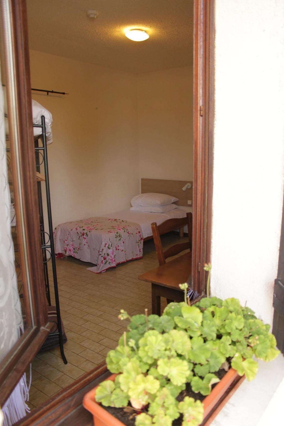 Auberge Du Balestie Malegoude Экстерьер фото